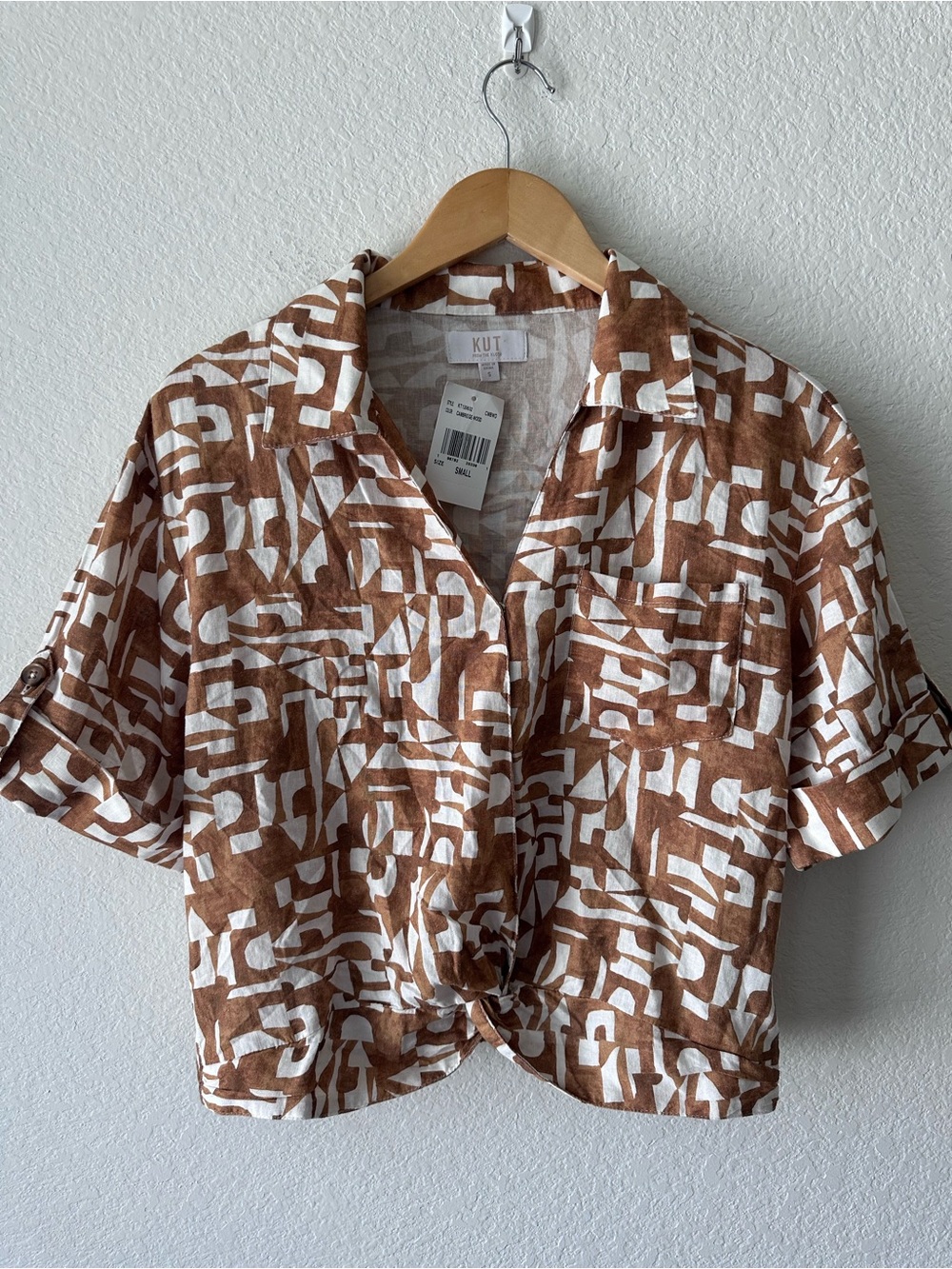 KUT from the Kloth NWT Linen Blend Abstract Print Tie Front Blouse Small